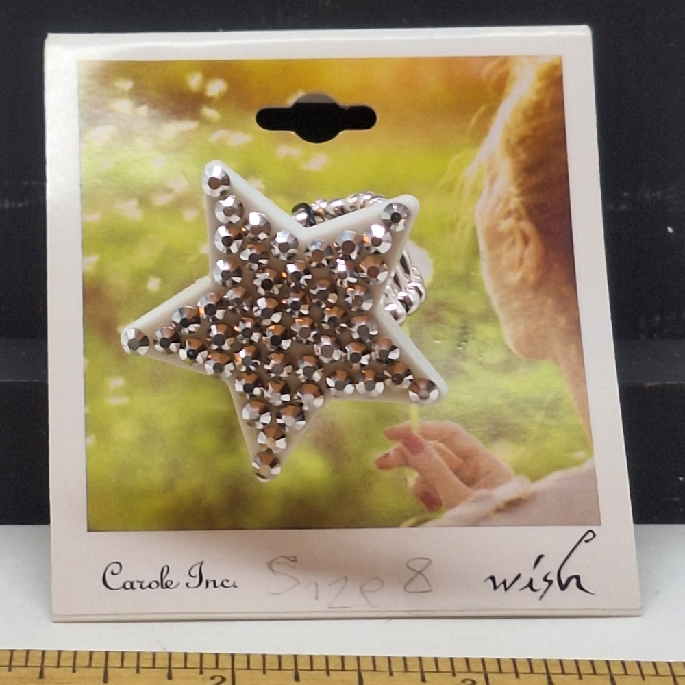 Carole Inc White Silver Tone Rhinstones Star Elastic Ring Size 8 Wish
